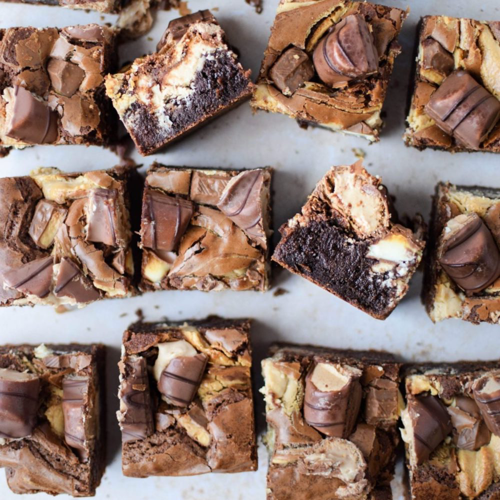 Brownies To Share – 9×9″ Tray Kinder Bueno